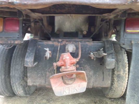 รถอิซูซุ 10 ล้อดั๊ม เปลื่ยนเครื่อง 230 แรงม้า ปี 40  สนใจติดต่อ 081 - 6079515