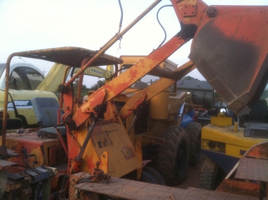 รถตัก komatsu wa 80-3 รถนอก