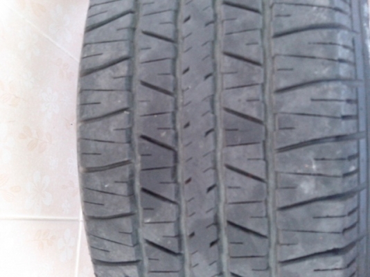 ขายยาง 225/75/15 2 เส้น คนล่ะลาย สภาพดอกดีใช้งานได้