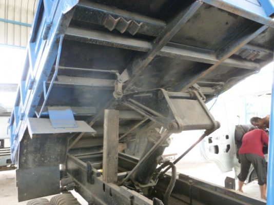 แสงฟ้าเต้นรถ///ขายรถ6ล้อ ดั้ม อีซุซุ TL -85แรง หัวนอก ยาว 3.20 เมตร แสงฟ้าเต้นรถ///ขายรถ6ล้อ ดั้ม อีซุซุ TL -85แรง หัวนอก ยาว 3.20 เมตร