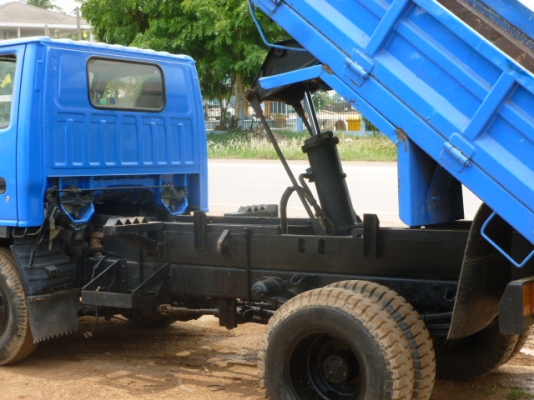 แสงฟ้าเต้นรถ///ขายรถ6ล้อ ดั้ม อีซุซุ TL -85แรง หัวนอก ยาว 3.20 เมตร แสงฟ้าเต้นรถ///ขายรถ6ล้อ ดั้ม อีซุซุ TL -85แรง หัวนอก ยาว 3.20 เมตร