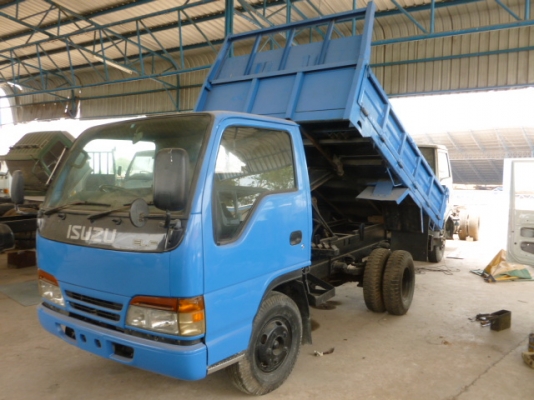 แสงฟ้าเต้นรถ///ขายรถ6ล้อ ดั้ม อีซุซุ TL -85แรง หัวนอก ยาว 3.20 เมตร แสงฟ้าเต้นรถ///ขายรถ6ล้อ ดั้ม อีซุซุ TL -85แรง หัวนอก ยาว 3.20 เมตร