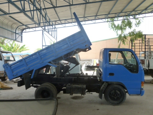 แสงฟ้าเต้นรถ///ขายรถ6ล้อ ดั้ม อีซุซุ TL -85แรง หัวนอก ยาว 3.20 เมตร แสงฟ้าเต้นรถ///ขายรถ6ล้อ ดั้ม อีซุซุ TL -85แรง หัวนอก ยาว 3.20 เมตร