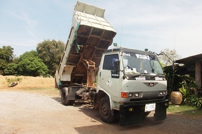 ฝากขาย HINO 6 ล้อดัมพ์ KM 777 117 แรง ขอขอบคุณทีมงาน Truck2Hand ครับ