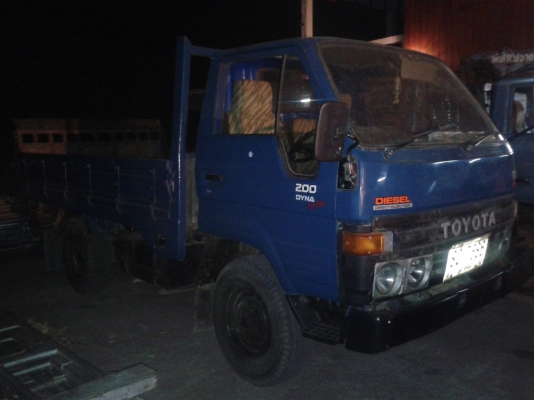 ขายรถบรรทุก 4 ล้อกลาง