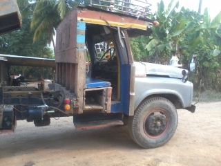 หกล้อหัวยาว