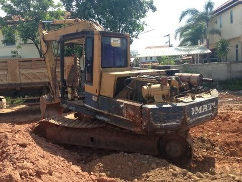 ขายแบคโฮ KOMATSU PC 120-3 รถพร้อมใช้งาน สนใจโทร 0819701072
