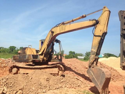 ขายแบคโฮ KOMATSU PC 120-3 รถพร้อมใช้งาน สนใจโทร 0819701072