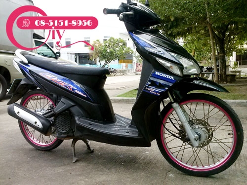 CLICK ปี 49 ชุดสีสวยๆ ภาษีเครื่องดี สายพาน-เฟืองปกติ เล่มเอกสารครบ