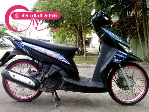 CLICK ปี 49 ชุดสีสวยๆ ภาษีเครื่องดี สายพาน-เฟืองปกติ เล่มเอกสารครบ