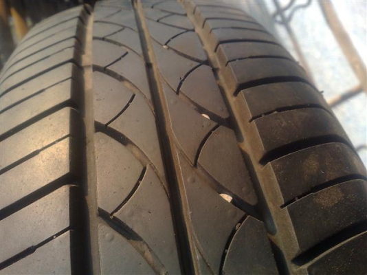 ยางขอบ 14 Maxxis 165 70 14 ถอดนิสสันมาร์ืทป้ายแดงใหม่ๆเอี่ยม
