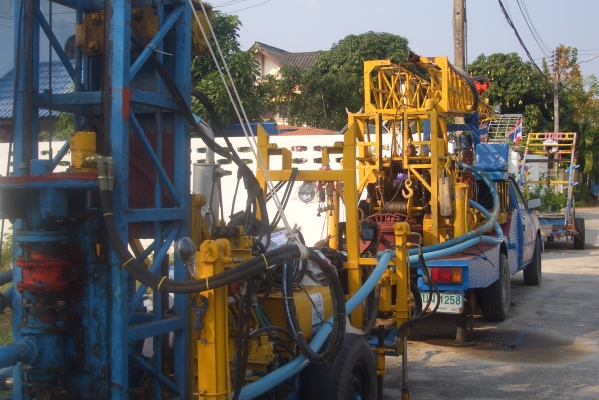 ขายรถเจาะน้ำบาดาล