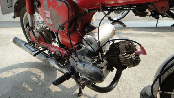 Yamaha YG1 สภาพดี มีเล่มทะเบียนโอน 80 cc รถโบราณ Yamaha YG1 สภาพดี มีเล่มทะเบียนโอน 80 cc รถโบราณ