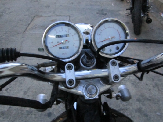 อีกคันครับ SR400 ปี 99 เลขเต็ม เอกสารอินวอยครับ รถมีเยอะ(รับแลกเทริน)โทรเลย