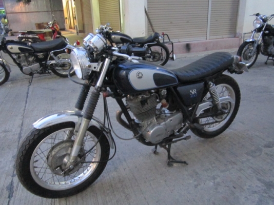 ฝากอีกคัน SR400 ปี95 เอกสารอินวอย รถวิ่งดีมาก ระบบไฟออกทุกจุด(รับแลกเทริน์)โทรเลย