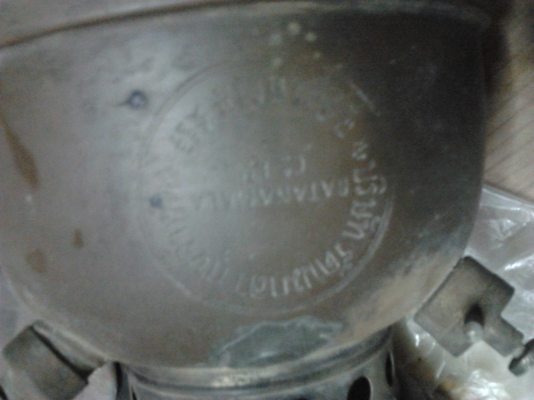 ขายตะเกียงโบรานทองเหลืองราคา2300โท0863314540