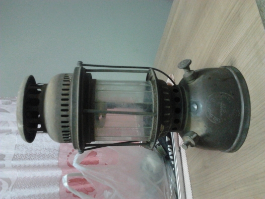 ขายตะเกียงโบรานทองเหลืองราคา2300โท0863314540