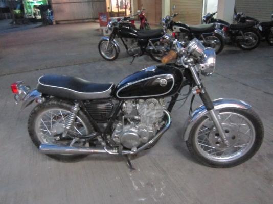 ลูกค้ามาเทริน์ไว้ครับSR400 ปี 99 เลขเต็ม เอกสารอินวอยครับ รถมีเยอะ(รับแลกเทริน)