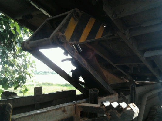 ISUZU JUMBO เครื่อง 175 HP 6BG1 สิบล้อดั๊มพ์ 2 เพลา กระบะดั๊มพ์เหล็ก 12 ตันฝาข้างแผ่นเรียบสภาพสวย หัวเก๋งร็อกกี้ภายในเก๋งคอนโซลสวยครบพร้อม พวงมาลัยเพาเวอร์ เบรคทริ๊ปฟี้ ช่วงล่างใหญ่คัชซีสวยไม่มีบวม 2 เพลาแท้เพลาโบกี้ขนาดใหญ่พร้อมใช้งาน ยางสภาพดี 10 เส้นปร ISUZU JUMBO เครื่อง 175 HP 6BG1 สิบล้อดั๊มพ์ 2 เพลา กระบะดั๊มพ์เหล็ก 12 ตันฝาข้างแผ่นเรียบสภาพสวย หัวเก๋งร็อกกี้ภายในเก๋งคอนโซลสวยครบพร้อม พวงมาลัยเพาเวอร์ เบรคทริ๊ปฟี้ ช่วงล่างใหญ่คัชซีสวยไม่มีบวม 2 เพลาแท้เพลาโบกี้ขนาดใหญ่พร้อมใช้งาน ยางสภาพดี 10 เส้นปร