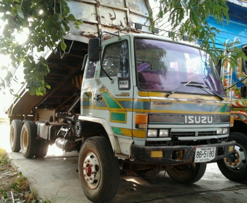 ISUZU JUMBO เครื่อง 175 HP 6BG1 สิบล้อดั๊มพ์ 2 เพลา กระบะดั๊มพ์เหล็ก 12 ตันฝาข้างแผ่นเรียบสภาพสวย หัวเก๋งร็อกกี้ภายในเก๋งคอนโซลสวยครบพร้อม พวงมาลัยเพาเวอร์ เบรคทริ๊ปฟี้ ช่วงล่างใหญ่คัชซีสวยไม่มีบวม 2 เพลาแท้เพลาโบกี้ขนาดใหญ่พร้อมใช้งาน ยางสภาพดี 10 เส้นปร ISUZU JUMBO เครื่อง 175 HP 6BG1 สิบล้อดั๊มพ์ 2 เพลา กระบะดั๊มพ์เหล็ก 12 ตันฝาข้างแผ่นเรียบสภาพสวย หัวเก๋งร็อกกี้ภายในเก๋งคอนโซลสวยครบพร้อม พวงมาลัยเพาเวอร์ เบรคทริ๊ปฟี้ ช่วงล่างใหญ่คัชซีสวยไม่มีบวม 2 เพลาแท้เพลาโบกี้ขนาดใหญ่พร้อมใช้งาน ยางสภาพดี 10 เส้นปร