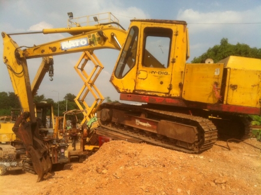 ขายรถกระเช้าไฟฟ้า แทรกยาง 4.5 ม.