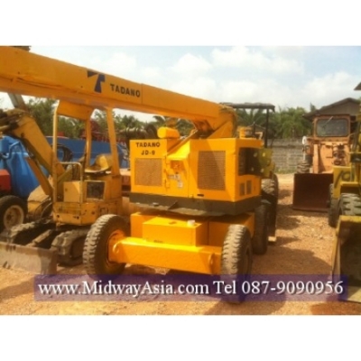 ขายรถกระเช้าไฟฟ้า แทรกยาง 4.5 ม.