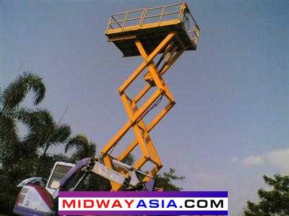 ขายรถกระเช้าไฟฟ้า แทรกยาง 4.5 ม.