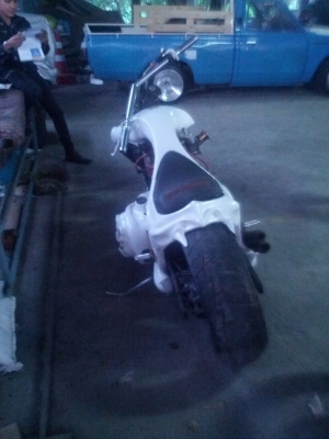 ไอ้ล้อโตงามๆงานสร้าง เครื่อง750 cc.ไม่เหมือนใคร