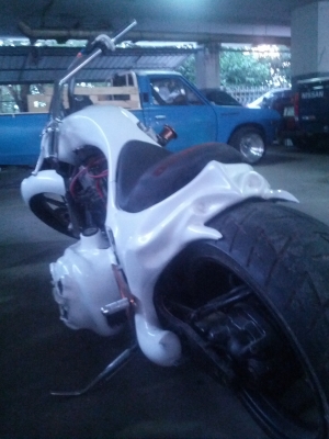 ไอ้ล้อโตงามๆงานสร้าง เครื่อง750 cc.ไม่เหมือนใคร