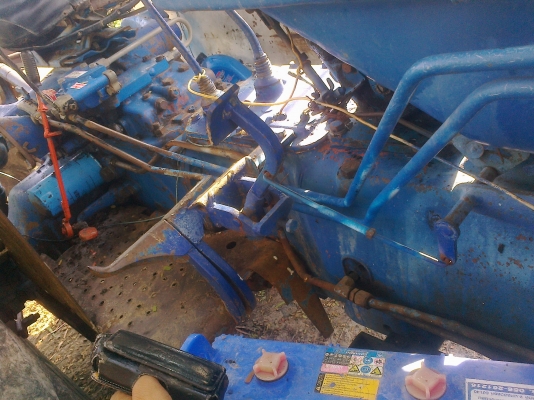 ขายรถไถ FORD6600 T5 เดิมๆสวยๆ อุปกรณ์ครบๆ