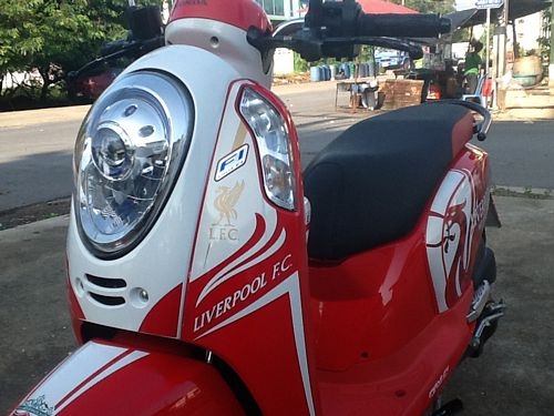 HONDA SCOOPY IลายLIVERPOOL F.C.รถปี2013รถ3เดือนวิ่ง9xxโลมีเล่มพร้อมสภาพป้ายแดงแกะกล่อง