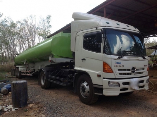 รถฮีโน่ 6 ล้อ หัวลาก  220 แรงม้า ปี 55 สนใจติดต่อ 081 - 6079515