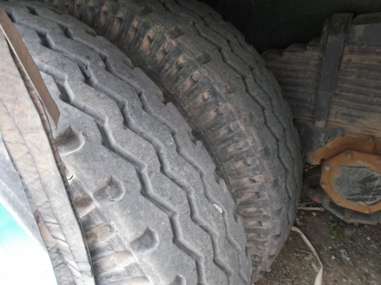 ขายด่วนรถสิบล้อสองเพลาดรั้มหลงTDS/L0064เตรือง195แรงม้า