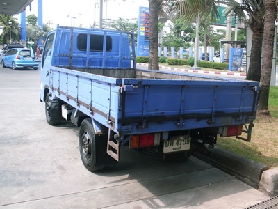 ขายด่วน ISUZU 4 ล้อ บรรทุก ELF ปี 2004