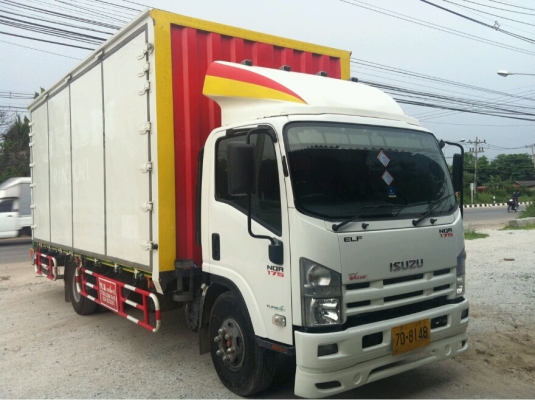 รถ ISUZU NQR 175 แรง ตู้ 10 บาน