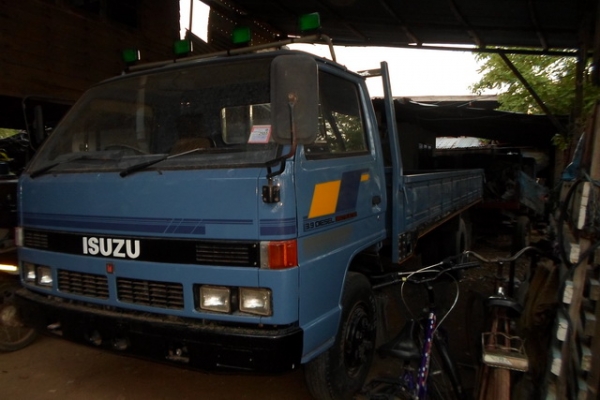 ขาย 6 ล้อ ISUZU NPR 115 แรงม้า