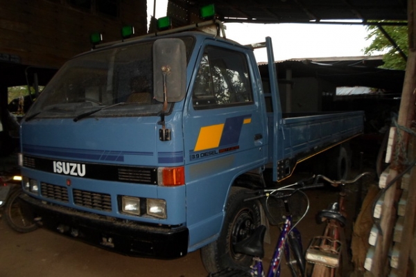 ขาย 6 ล้อ ISUZU NPR 115 แรงม้า