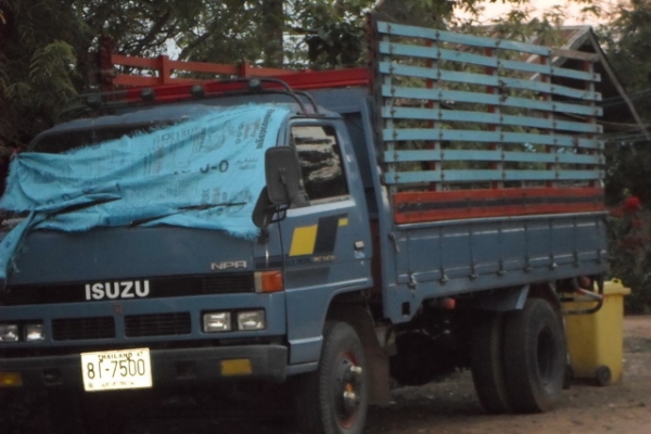 ขาย 6 ล้อ ISUZU NPR 115 แรงม้า