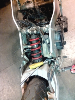 ***ขายเป็นอะไหล่ ซาก CBR400'89 ถูกๆ 9,500.- ไม่มีเอกสารครับ ***ขายเป็นอะไหล่ ซาก CBR400'89 ถูกๆ 9,500.- ไม่มีเอกสารครับ