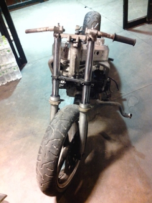 ***ขายเป็นอะไหล่ ซาก CBR400'89 ถูกๆ 9,500.- ไม่มีเอกสารครับ ***ขายเป็นอะไหล่ ซาก CBR400'89 ถูกๆ 9,500.- ไม่มีเอกสารครับ