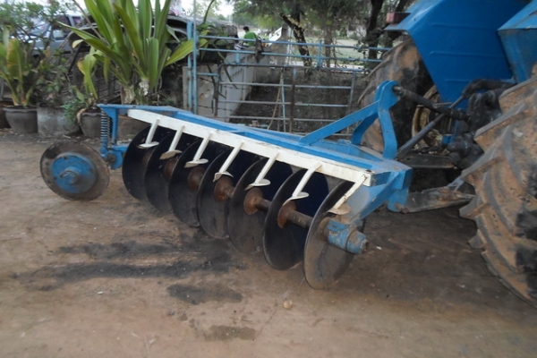 ขายรถไถ FORD 6110