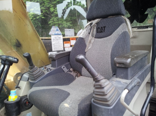 เก่านอกแท้ ค่ะ รถขุด Caterpillar 312C อีกคันค่ะ  จากญี่ปุ่น สภาพสวยพร้อมใช้งานแน่นอน สนใจโทรเลยค่ะ 087-3310254 เจี๊ยบค่ะ