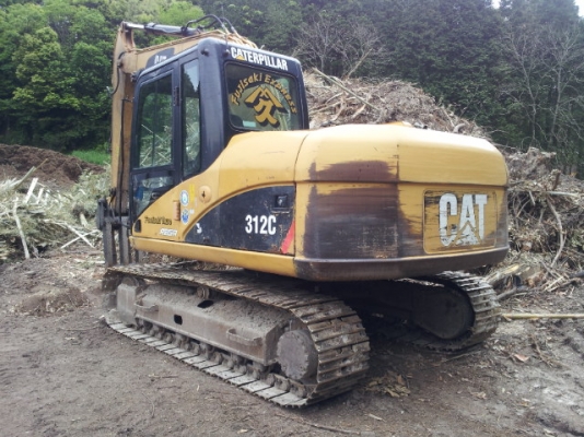 เก่านอกแท้ ค่ะ รถขุด Caterpillar 312C อีกคันค่ะ  จากญี่ปุ่น สภาพสวยพร้อมใช้งานแน่นอน สนใจโทรเลยค่ะ 087-3310254 เจี๊ยบค่ะ