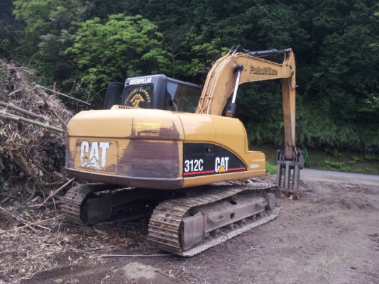 เก่านอกแท้ ค่ะ รถขุด Caterpillar 312C อีกคันค่ะ  จากญี่ปุ่น สภาพสวยพร้อมใช้งานแน่นอน สนใจโทรเลยค่ะ 087-3310254 เจี๊ยบค่ะ
