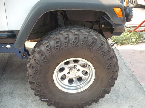 ขายด่วน JEER WRANGLER  เครื่องติดแก๊ส ชุดคาน หน้า/หลัง WRANGLER แท้