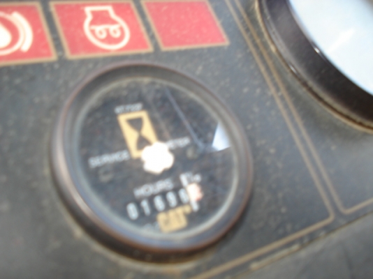 เก่านอกแท้ รถตัก  910F จากญี่ปุ่น สภาพสวยพร้อมใช้งานแน่นอน สนใจโทรเลยค่ะ 087-3310254 เจี๊ยบค่ะ