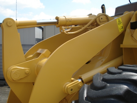 เก่านอกแท้ รถตัก  910F จากญี่ปุ่น สภาพสวยพร้อมใช้งานแน่นอน สนใจโทรเลยค่ะ 087-3310254 เจี๊ยบค่ะ