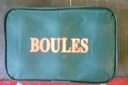 ชุดเปตอง 6 ลูก พร้อมแก่นและกระเป๋าครับสภาพดีครับสวยๆพร้อมใช้ครับน้ำหนักประมาณ 5 กิโลครับเบิกใหม่เกือบ 3 พันครับ