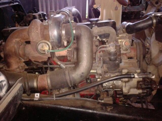 รถฮีโน่ 10 ล้อ รั่ว KT920 เปลื่ยนเครื่อง 210 แรงม้า สนใจติดต่อ 081 - 6079515 รถฮีโน่ 10 ล้อ รั่ว KT920 เปลื่ยนเครื่อง 210 แรงม้า สนใจติดต่อ 081 - 6079515