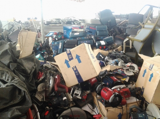 ขายเครื่องไฟฟ้า ทั้งหมดเลยครับ รายละเอียดเพิ่มเติม ติดต่อคุณเม่นครับ ขายเครื่องไฟฟ้า ทั้งหมดเลยครับ รายละเอียดเพิ่มเติม ติดต่อคุณเม่นครับ